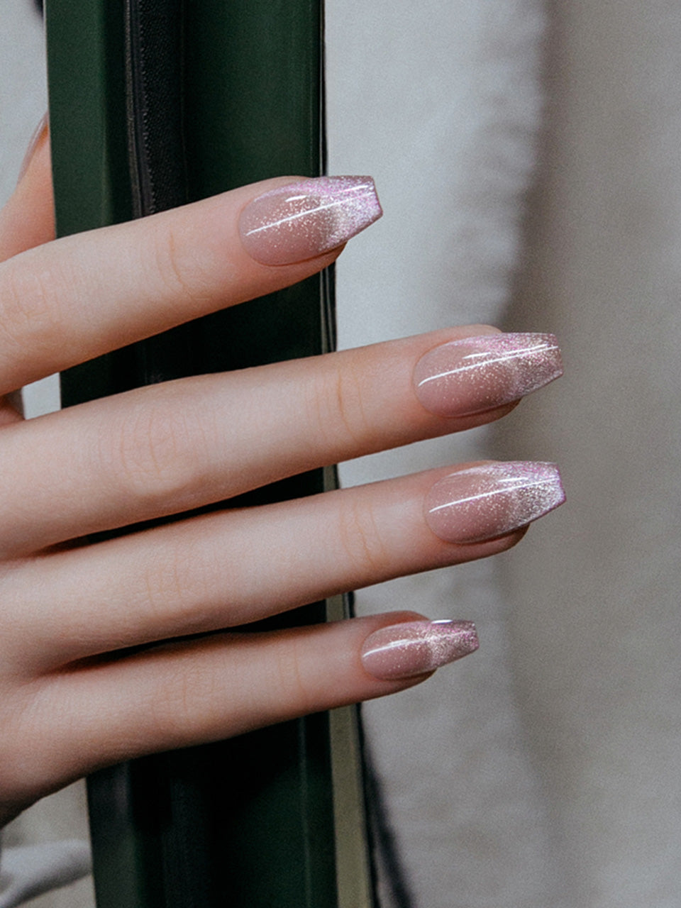 Luvit (Almond)