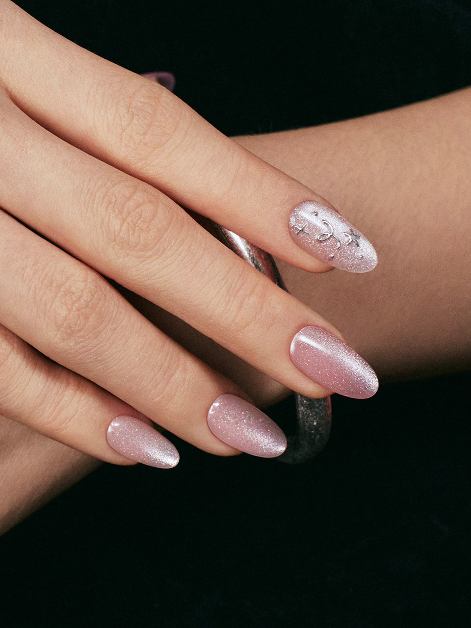 Pink Eve (Oval)