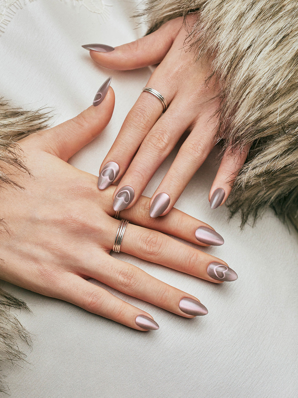 Luvit (Almond)
