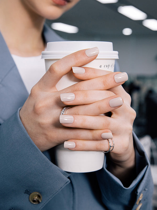 Perfect Beige (Square) - FINGER SUIT
